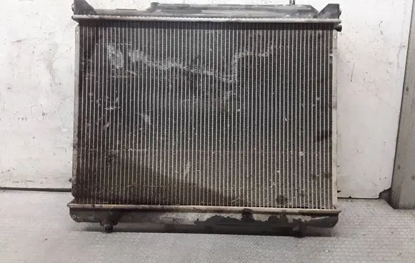Suzuki Grand Vitara I Coolant radiator 