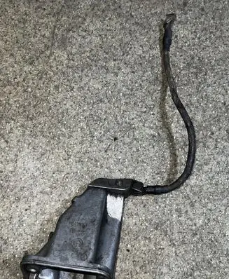 BMW 5 E34 Engine mounting bracket 1135764
