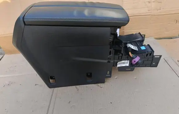 Peugeot 508 Glove box central console 9M39AWM 9822488780 98164316ZD