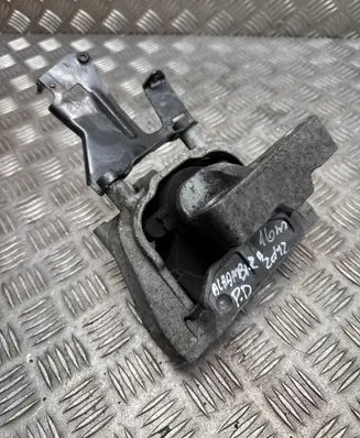 Seat Alhambra (Mk2) Engine mount bracket 5N0199262