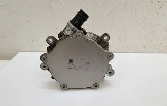 Mercedes-Benz CLA C117 X117 W117 Vacuum pump A2701800901 0201041517193701