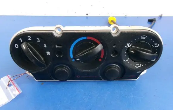 Ford Fiesta Climate control unit 2S6H18549BD