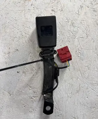 Seat Ibiza III (6L) Front seatbelt buckle 600857755