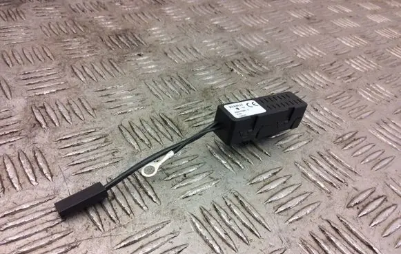 Renault Zoe Aerial antenna filter 283637230R