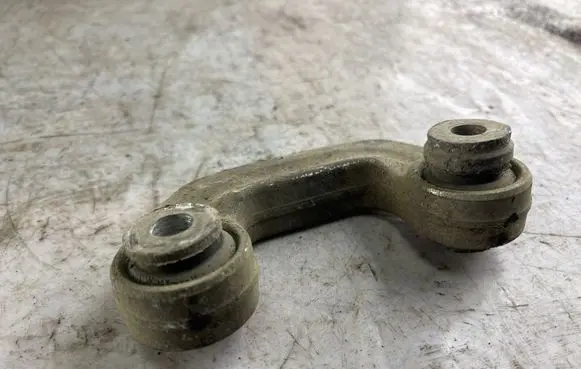 Volkswagen PASSAT B5 Front anti-roll bar/stabilizer link 8d0411318d 8d0411317d 4d0411317k
