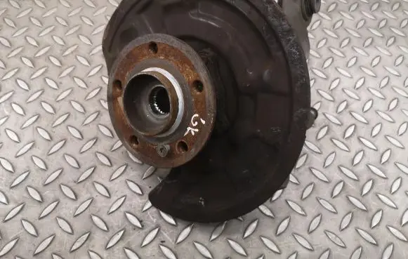 Mercedes-Benz A W176 Rear wheel hub A2460006