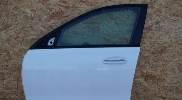 Mercedes-Benz C W206 Front door 