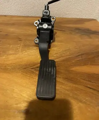 Honda CR-V Accelerator throttle pedal 24014852682 TNYE0