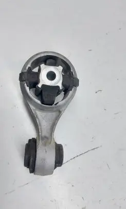 Nissan X-Trail T31 Engine mount bracket 11350JY00A