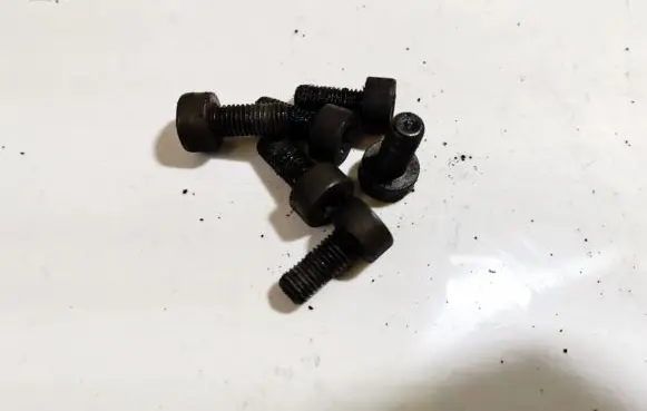 Peugeot 307 Nuts/bolts 