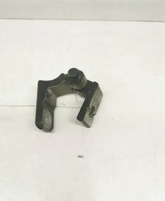 Volkswagen Touran I Front door upper hinge 600831401B