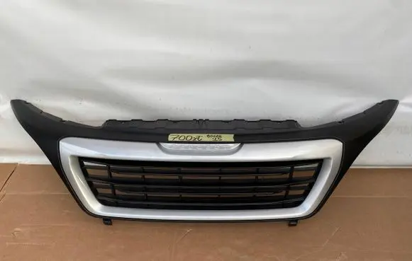 Peugeot Boxer Front bumper upper radiator grill 1314847070