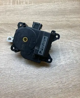 Toyota Prius (XW20) Air flap motor/actuator 0638000240