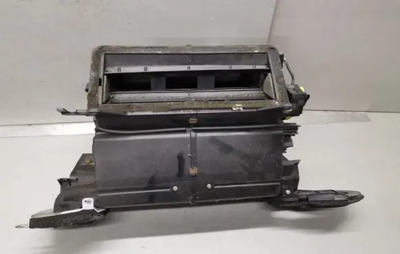 Jaguar XJ X300 Interior heater climate box assembly housing MNA6440AD