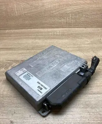 Renault 19 Engine control unit/module ECU HOM7700731802 S100811102D WithPlug