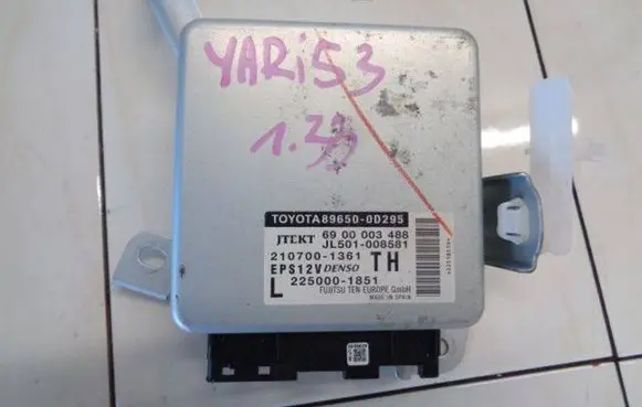 Toyota Yaris Power steering control unit/module 89650-0D295