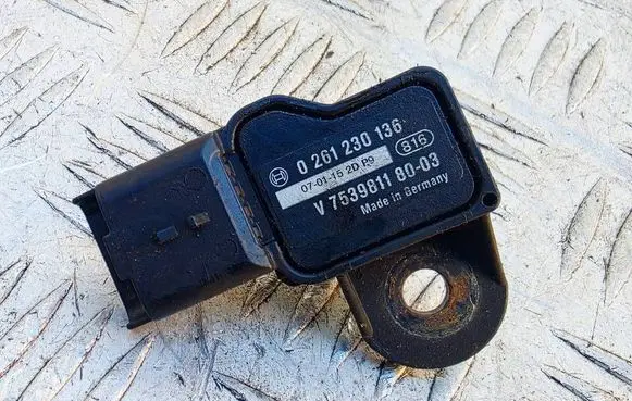 Mini One - Cooper Coupe R56 Air pressure sensor 0261230136 V753981180 7539811