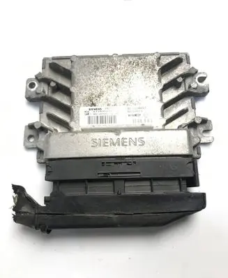 Renault Kangoo I Engine control unit/module 8200396037 S118301124A