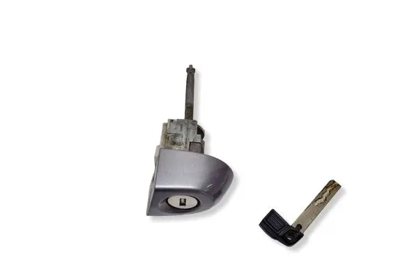 BMW X6 E71 Front door lock (next to the handle) 