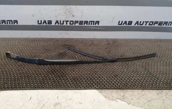 Nissan Murano Z51 Windshield/front glass wiper blade 