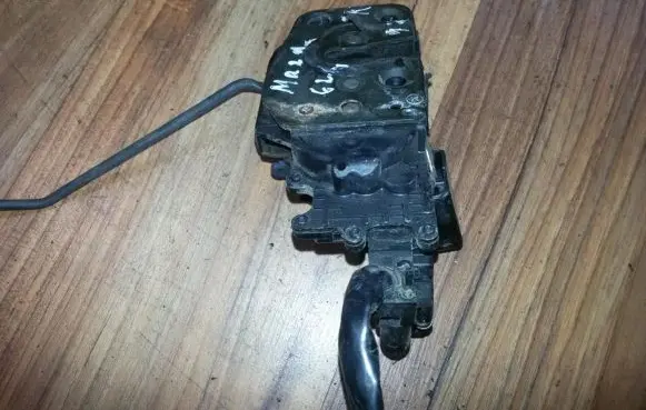 Mazda 626 Front door lock