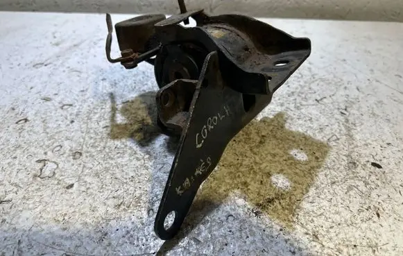Toyota Corolla E140 E150 Engine mount bracket