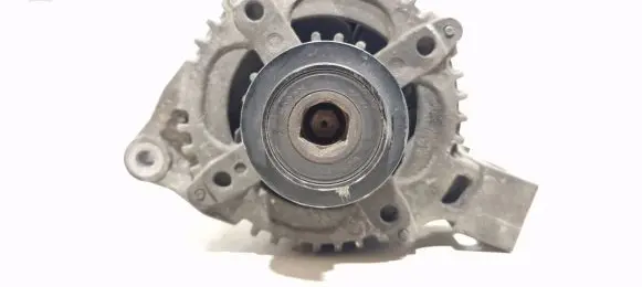 Volvo V50 Generator/alternator 3m5t10300ua
