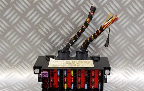 Ford Fiesta Fuse module BA6T14A005HGB