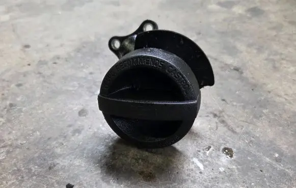 Volvo XC60 Oil filler cap 31330189