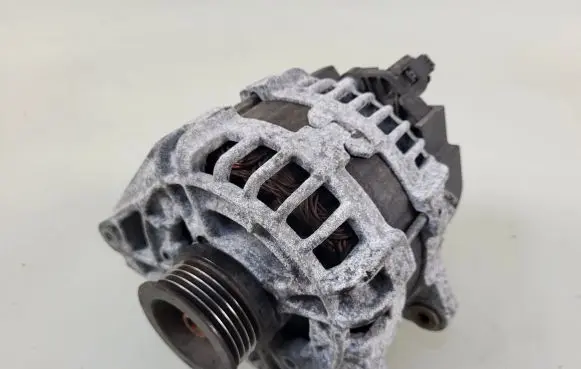 Mercedes-Benz CLA C117 X117 W117 Generator/alternator A0009063322