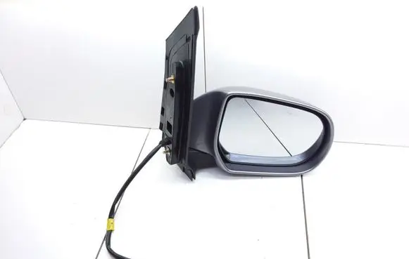 Mazda MPV Front door electric wing mirror E4012120 012121
