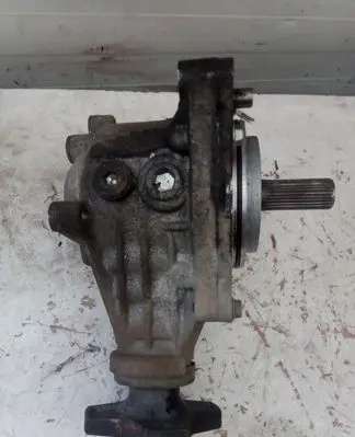 Nissan Qashqai+2 Gearbox transfer box case 