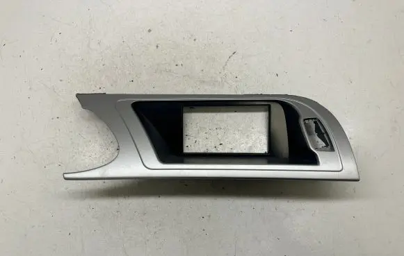 Audi A4 S4 B8 8K Radio/GPS head unit trim 8K1857186G