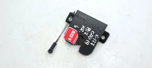 Volkswagen Caddy Rear door lock 2K5827505F