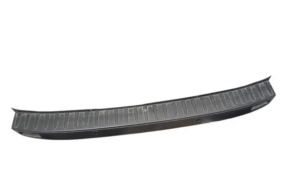 Trunk/boot sill cover protection