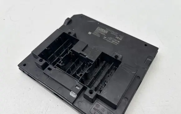 Audi Q3 F3 Comfort/convenience module 5Q0937084DP A3C04273502 BCMPQ37H