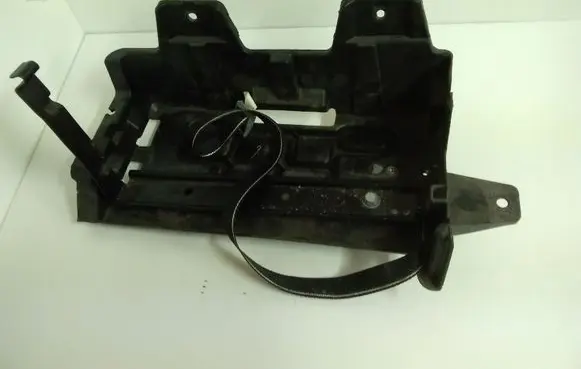Battery tray