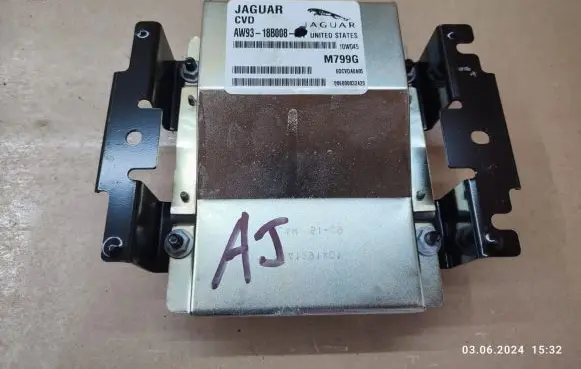 Jaguar XJ X351 Other control units/modules AW9318B008