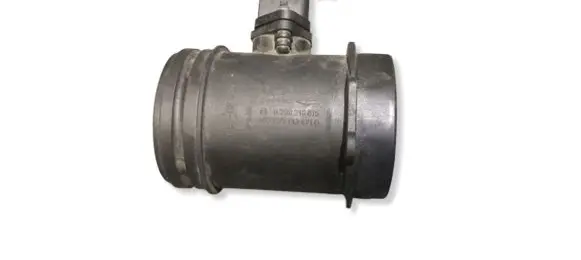 Audi A6 S6 C5 4B Mass air flow meter 077133471G 0280218015