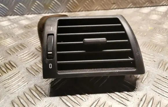 BMW 3 E46 Dashboard air vent grill cover trim 8361898