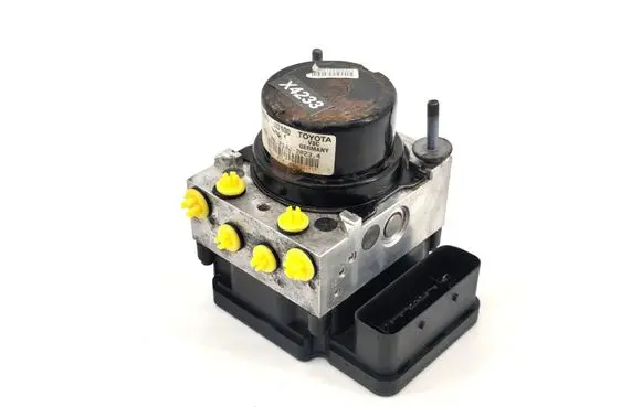 Toyota Yaris ABS Pump 445400D100 06210220234 895410D170