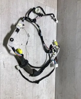 Toyota Yaris Front door wiring loom/harness boot 82151-0U710-B