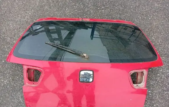 Seat Ibiza II (6k) Tailgate/trunk/boot lid Raudonas