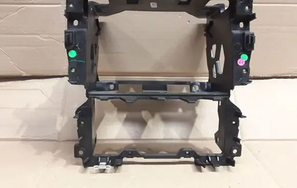 Radio/GPS head unit trim