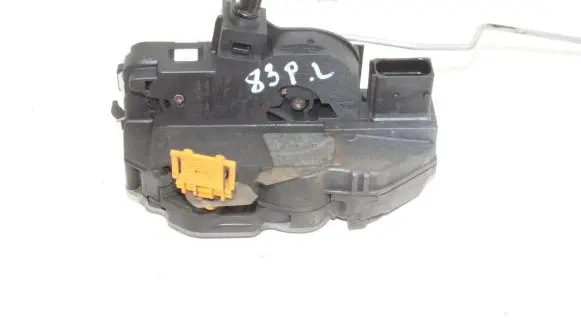 Opel Insignia A Coupe door lock (next to the handle) 13579518