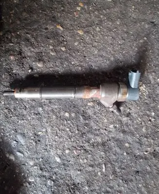 KIA Ceed Fuel injector 0445110320