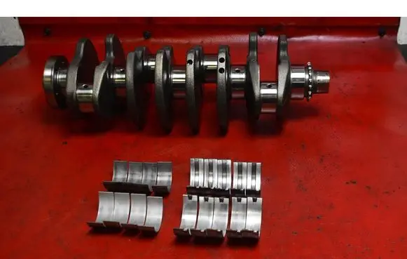 Volkswagen Golf IV Crankshaft 038S