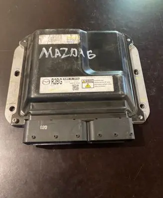 Mazda 6 Engine control unit/module R2BG18881A