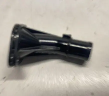 KIA Sportage Thermostat housing 25831-2B051