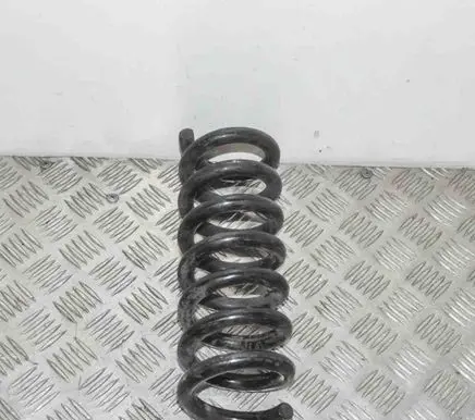 Mercedes-Benz E A207 Rear coil spring